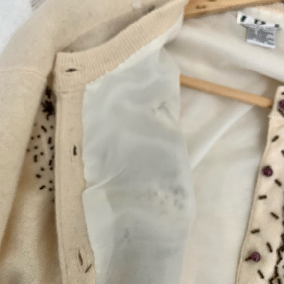 Vintage Cream Lambswool Beaded Cardigan Sweater - Picture 11 of 14